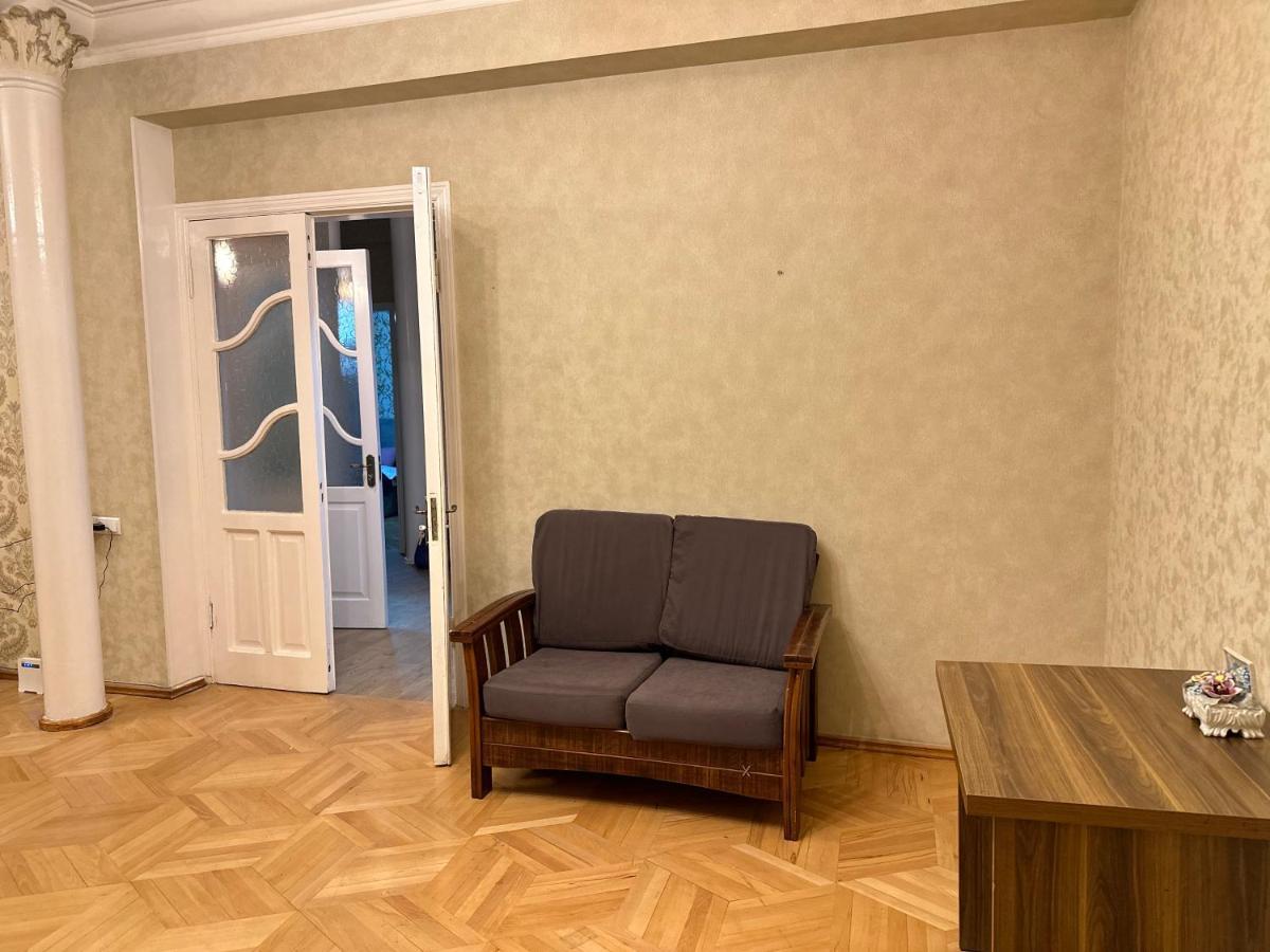 4 Bedroom Suite Apartment Ln Tbilisi City Esterno foto