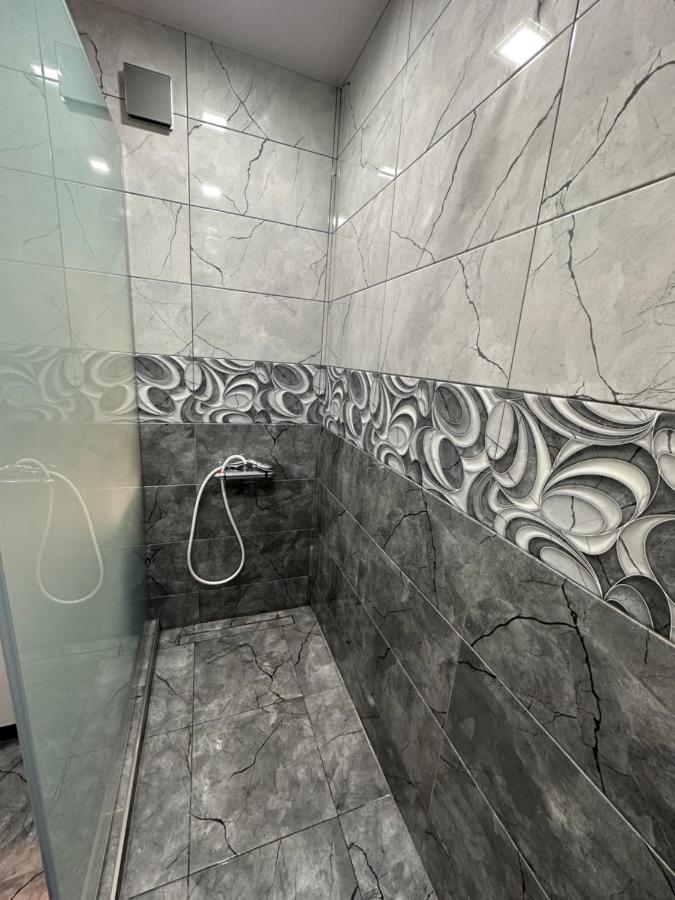 4 Bedroom Suite Apartment Ln Tbilisi City Esterno foto