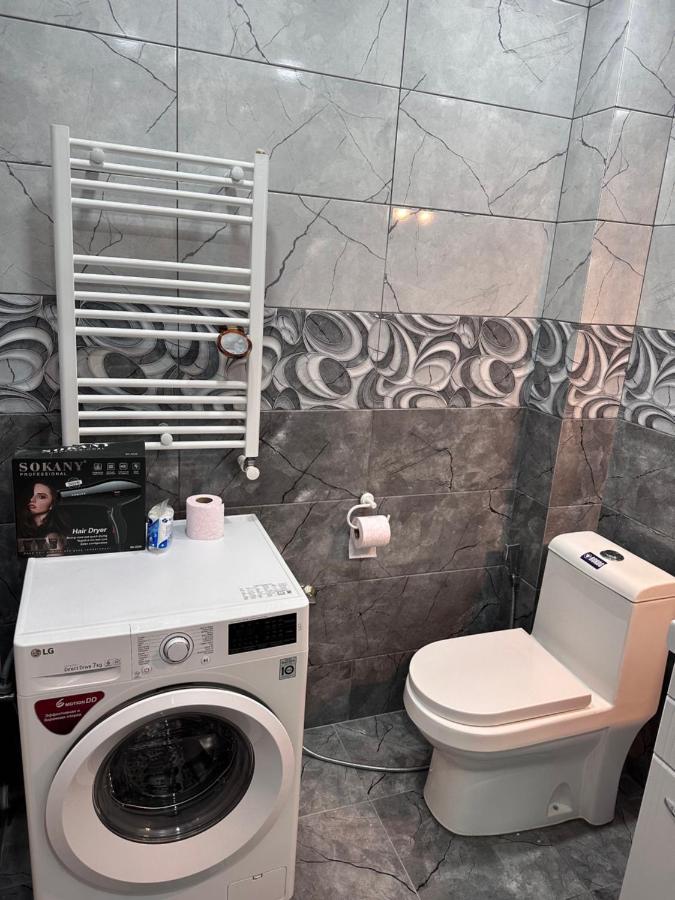 4 Bedroom Suite Apartment Ln Tbilisi City Esterno foto